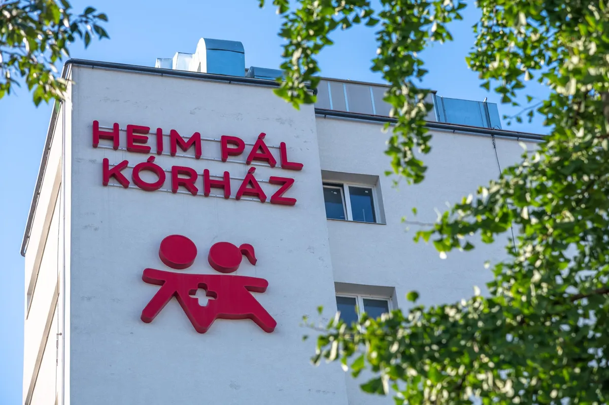 Tömeges ételmérgezés miatt érkeznek a gyerekek a Heim Pál kórházba