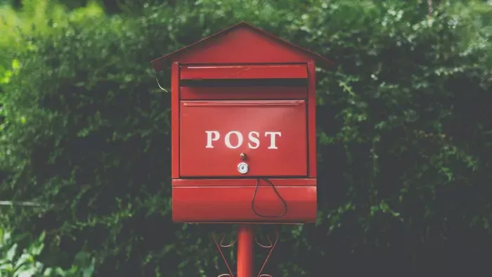 Döbbenetes, mit talált egy nő a postaládájában