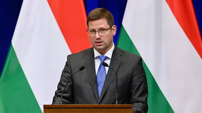 Fontos bejelentést tesz a kormány, jön a 14. havi nyugdíj