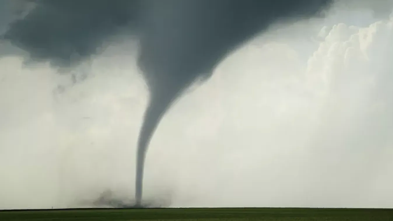 6 ember halálát okozta egy pusztító tornádó, több mint 400-an megsérültek