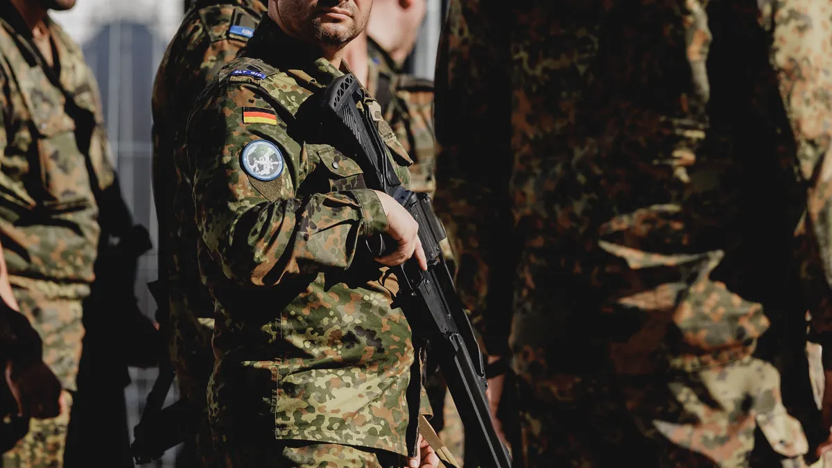 Nem a mi háborúnk: a német fiatalok nem kérnek a sorkatonaságból