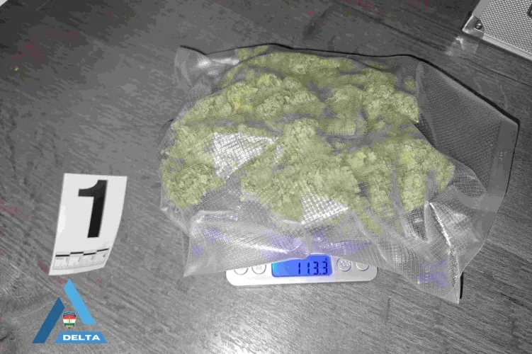 A rendőrök megtalálták a drogot a férfi otthonában