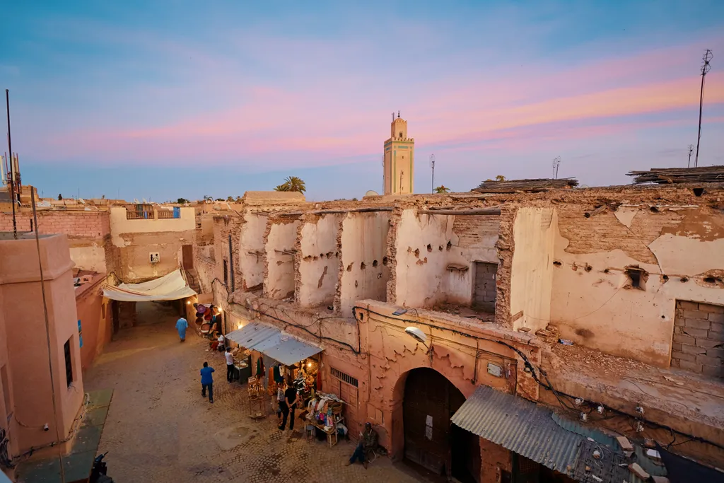 Kilátás Marrakesh óvárosára, a medinára az egyik tetőteraszról.