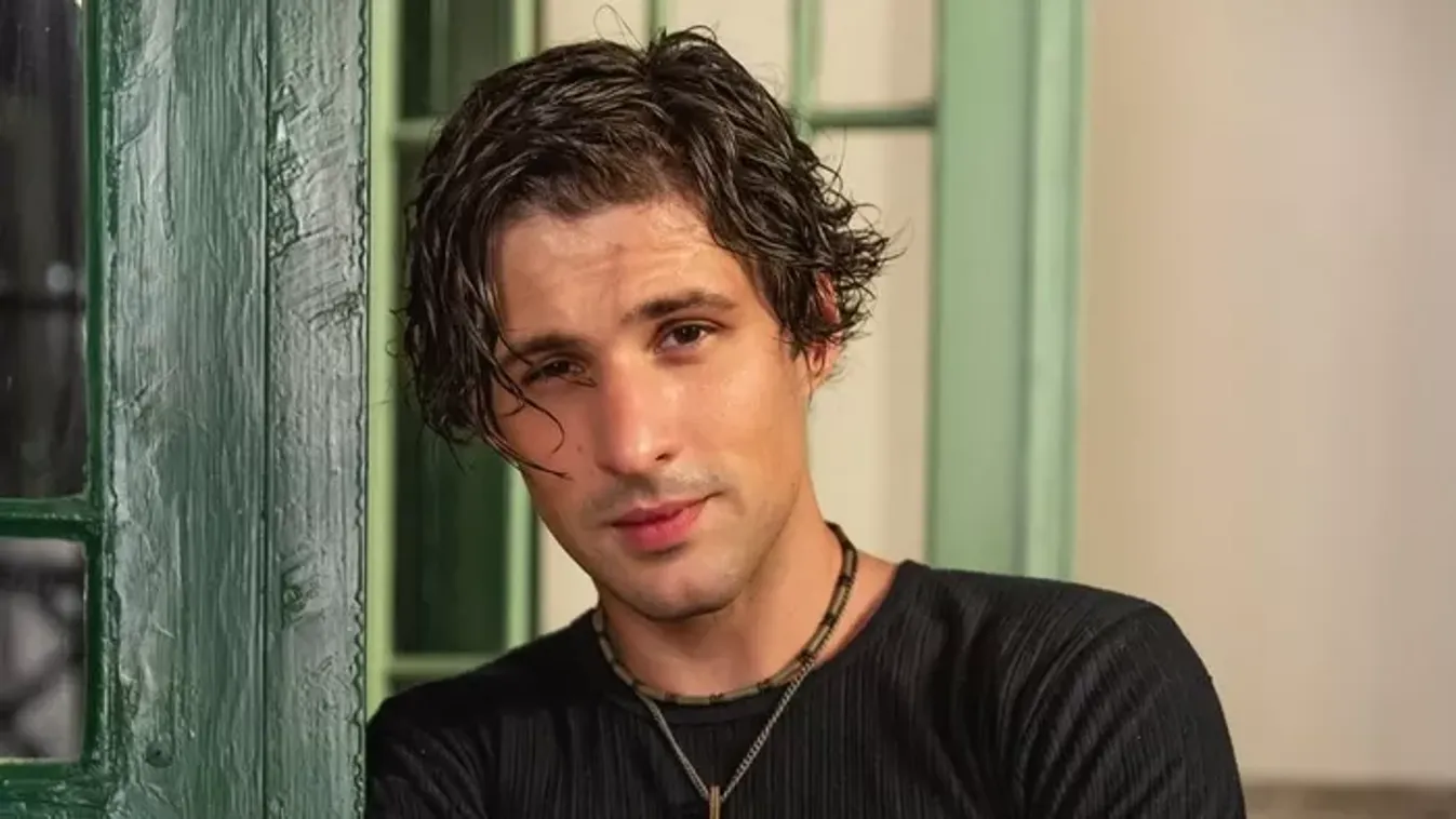 Bizarr rajongás: ez a nő bármit megtesz, hogy Ember Márkkal bújhasson ágyba