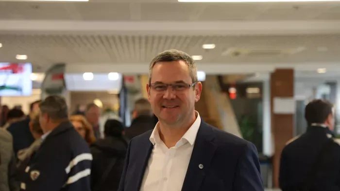 Takács Péter: A béke mellett mindannyiunknak ki kell állni!