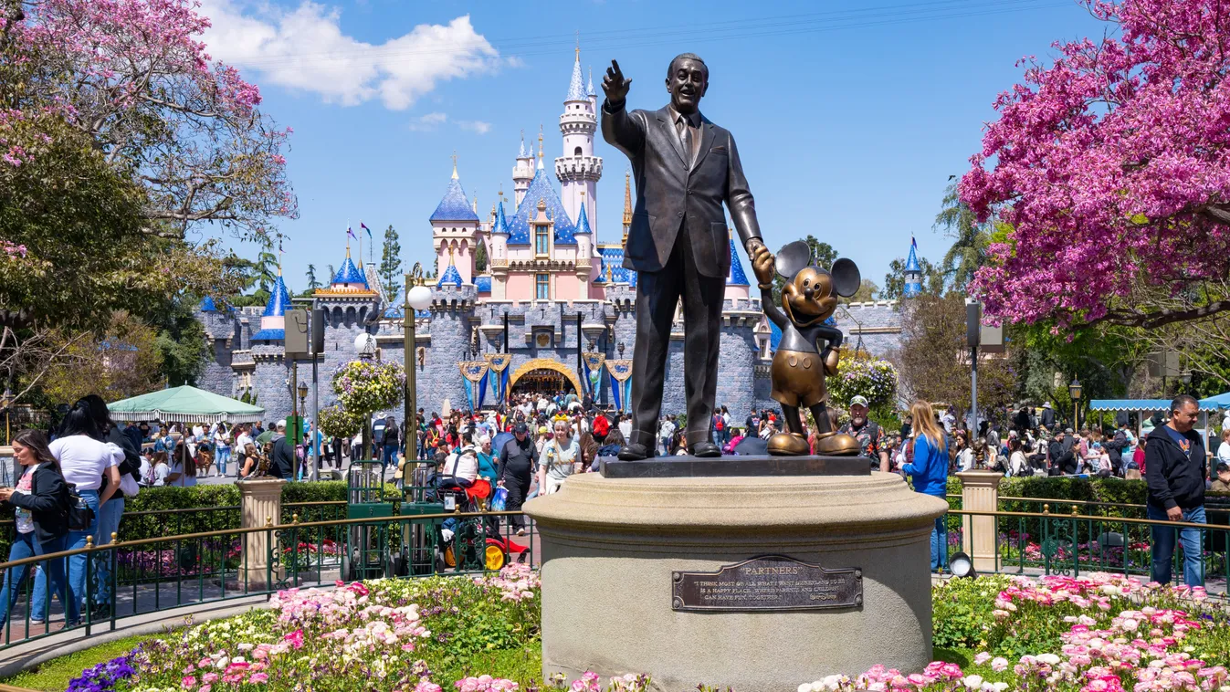 Gondoltad volna? Ezek a furcsa öltözködési szabályok érvényesek Disneylandben