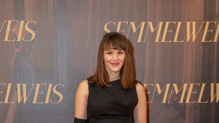 Sárkányok Kabul felett: Mészáros Blanka anya szerepben