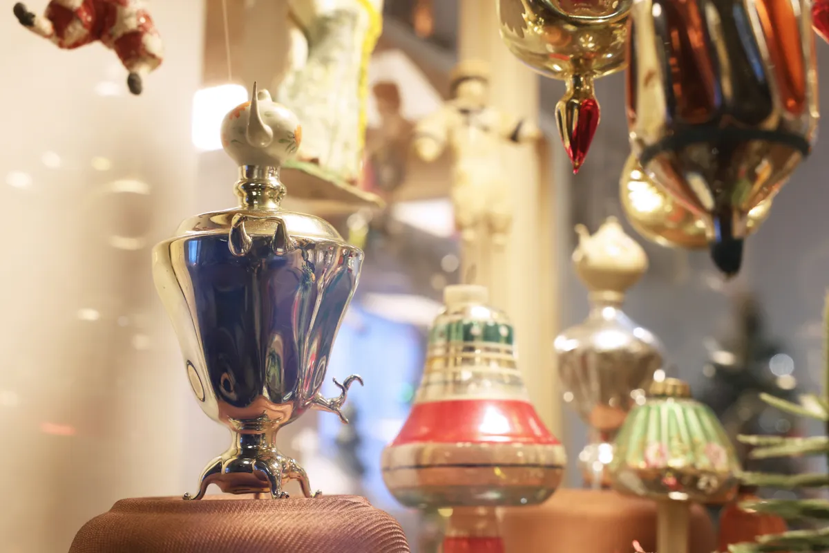 Retró karácsonyfadíszek Tóbiás Krisztián gyűjteményéből