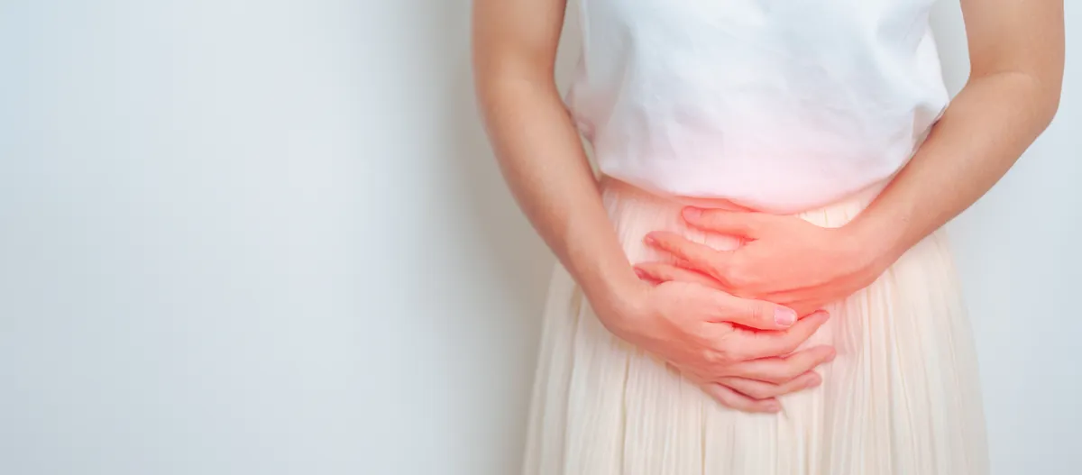 petefészekrák tünetei, hasfájás fiatal nőnél