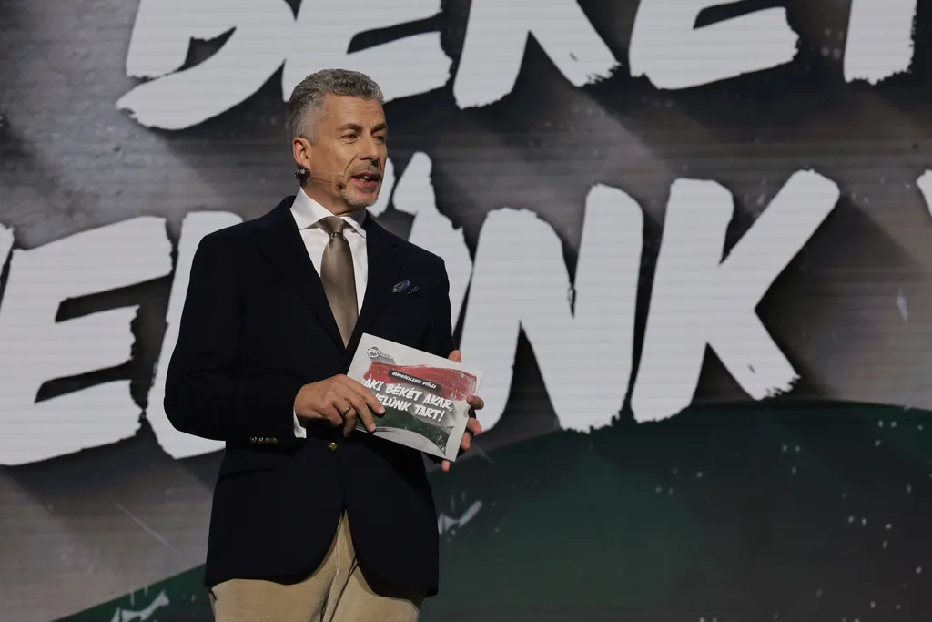 Háborúellenes Gyűlés Szegeden – Orbán Viktor  
 12.20 Szeged 