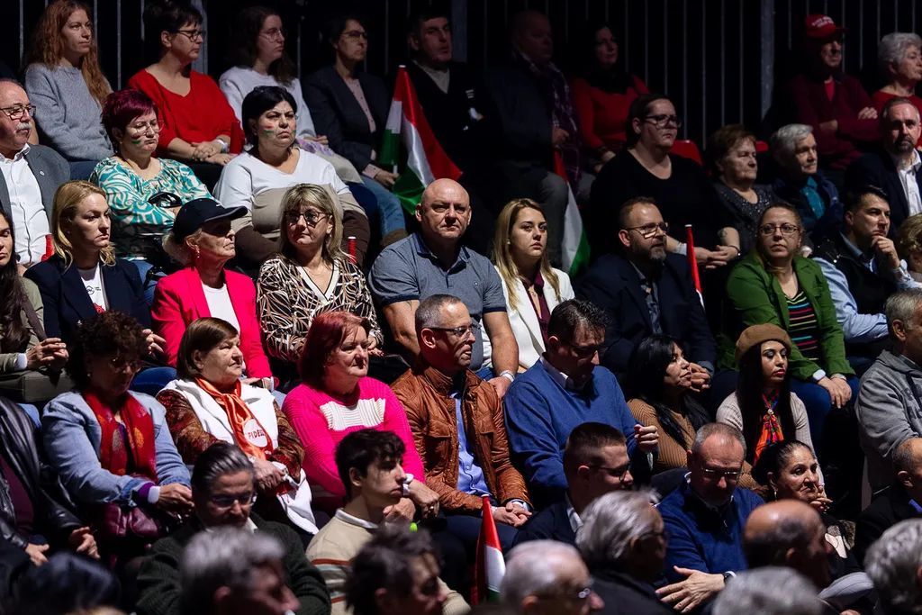 2025.12.06.Háború ellenes gyűlés_Kecskemét

