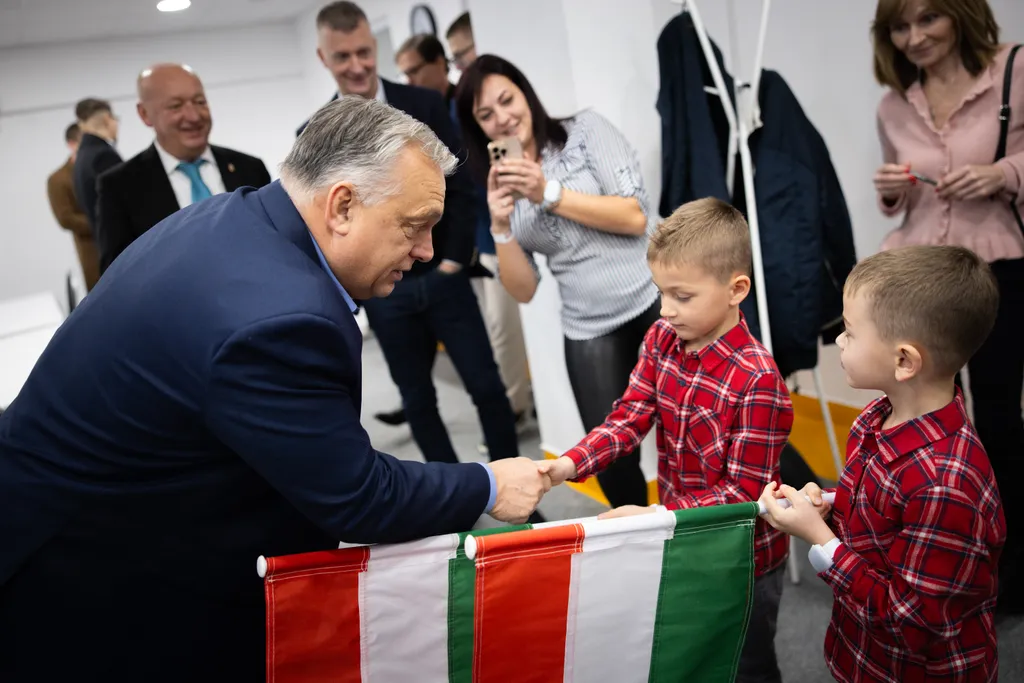Háborúellenes Gyűlés, Mohács, 2025.12.13
DÁP, HEGY
Orbán Viktor