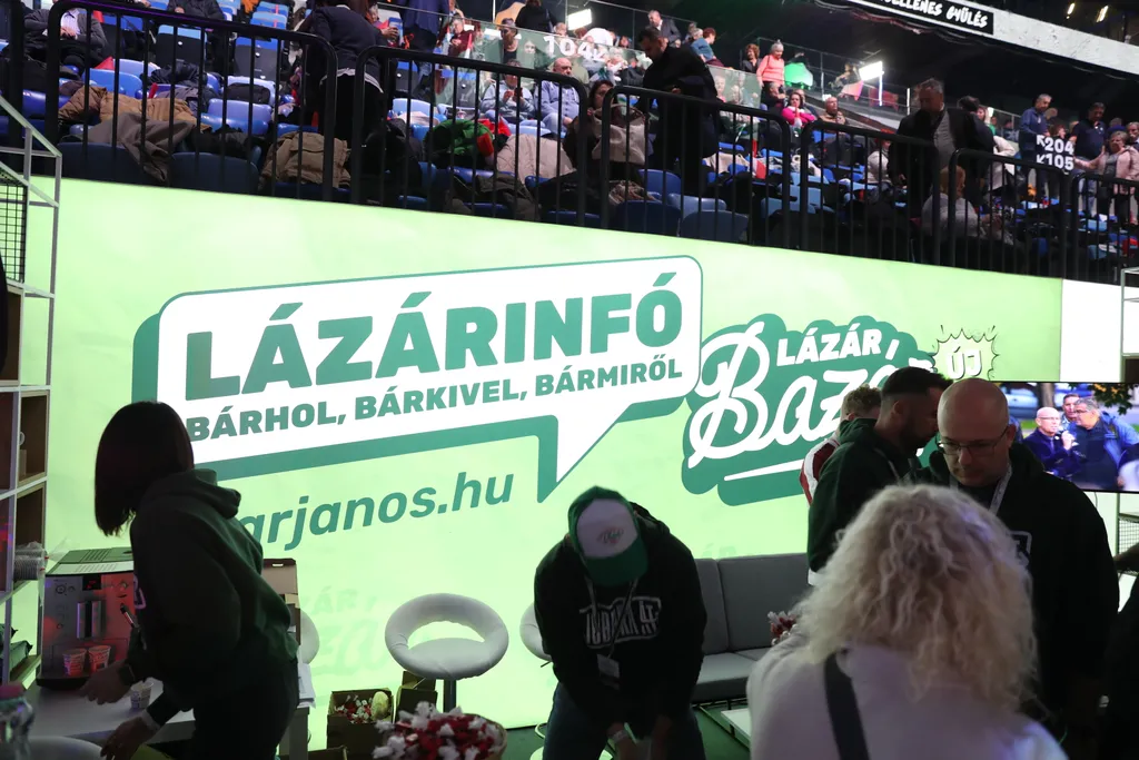 Háborúellenes Gyűlés Szegeden – Orbán Viktor  
 12.20 Szeged 