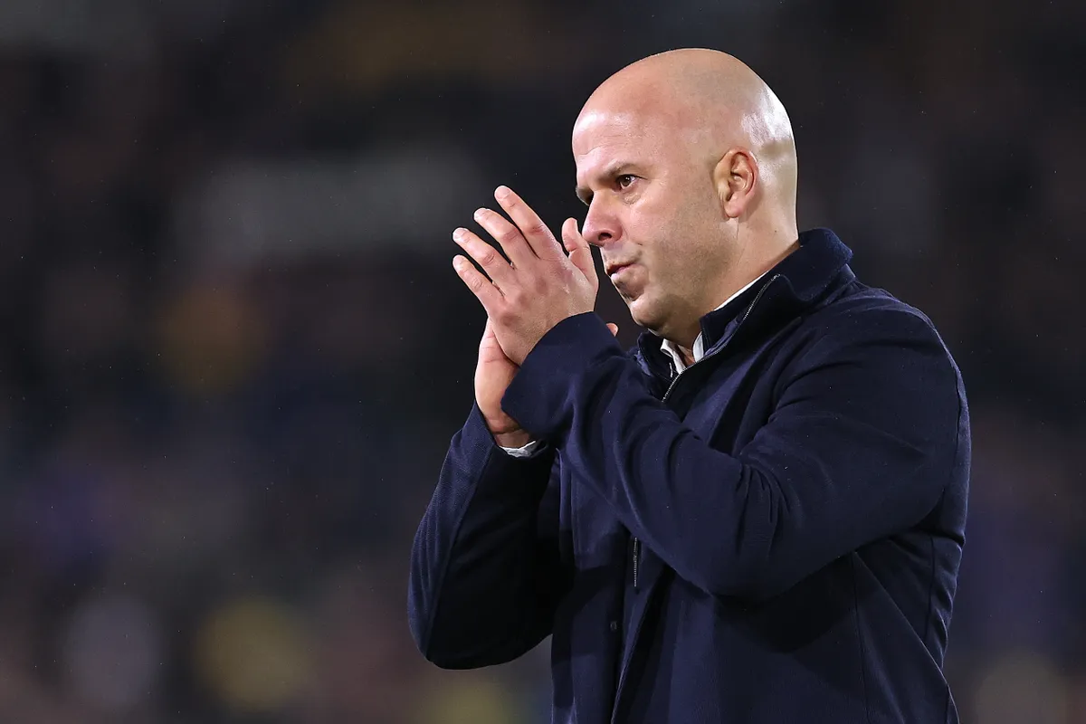 A szurkolók már döntöttek Arne Slot sorsáról a Leeds-Liverpool meccs után