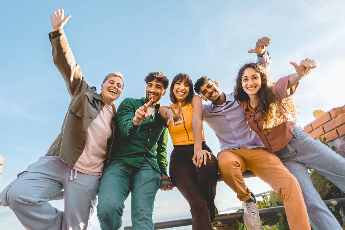 Személyiségtesztben szereplő baráti társaság képe