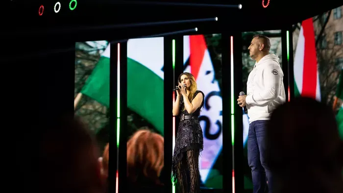 2025.12.06.Háború ellenes gyűlés_Kecskemét
Radics Gigi, Curtis