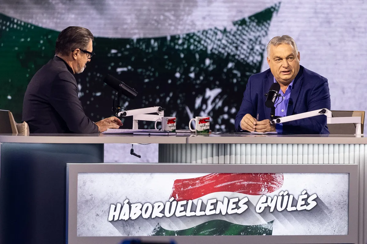 Orbán Viktor és Csiszár Jenő a kecskeméti Háborúellenes Gyűlésen.