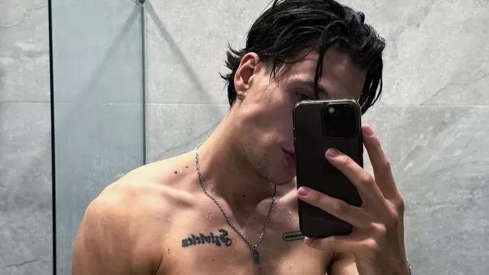 T. Danny félmeztelen fotóval üzent: Újra szingli