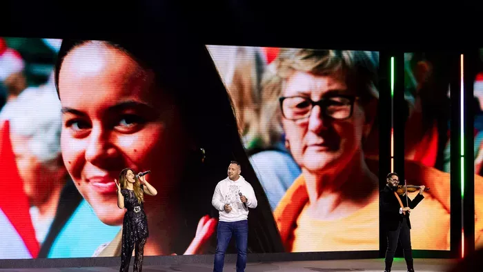 2025.12.06.Háború ellenes gyűlés_Kecskemét
Curtis,Radics gigi