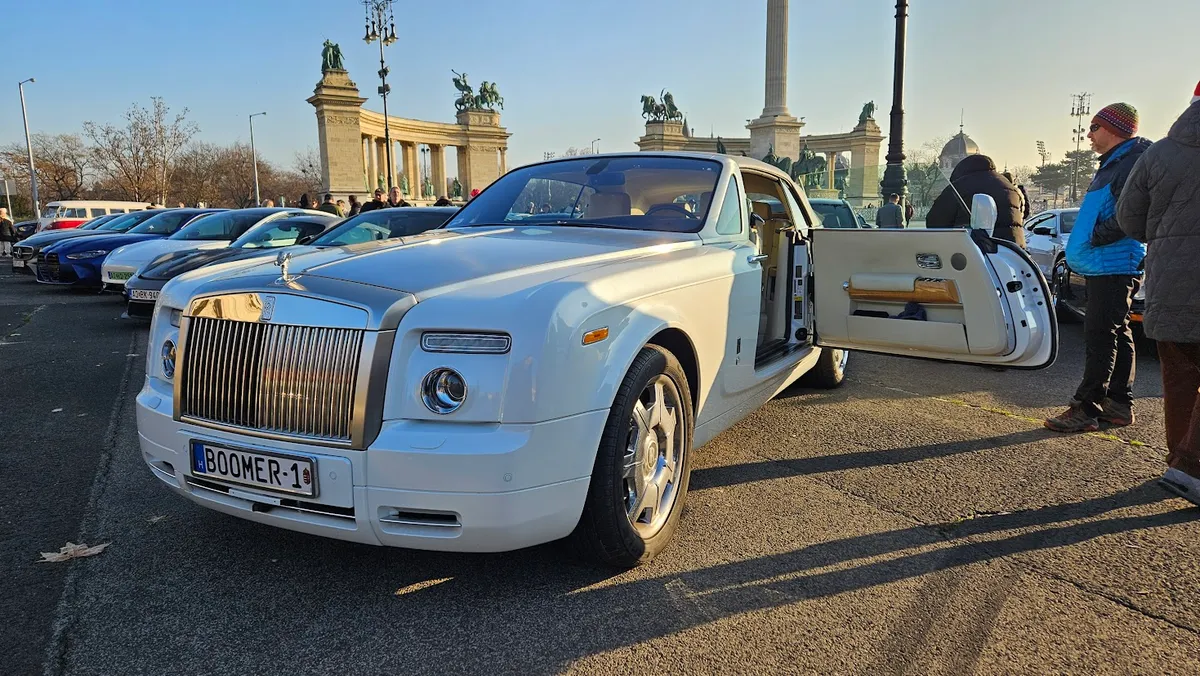 Egy gyerek számára az autózás egy ilyen kocsiban örökre nyomot hagy