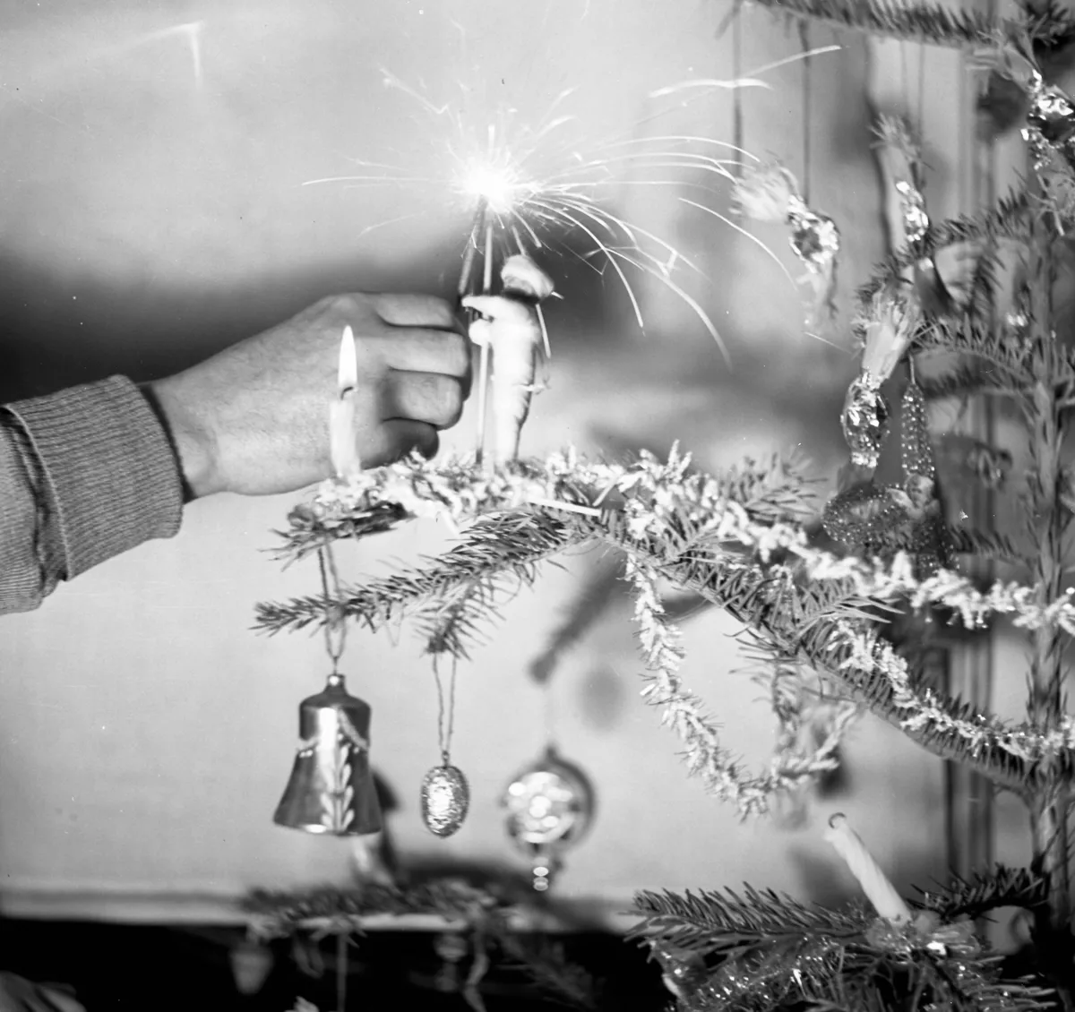 a karácsonyi múzeumi tárlatokon régi idők karácsonyfadíszeire is bukkanhatunk.