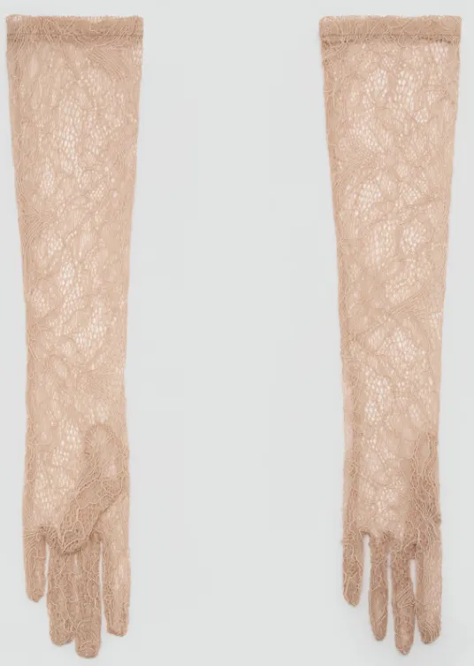 Stílustippek 50 felett: Csipkekesztyű Mango.