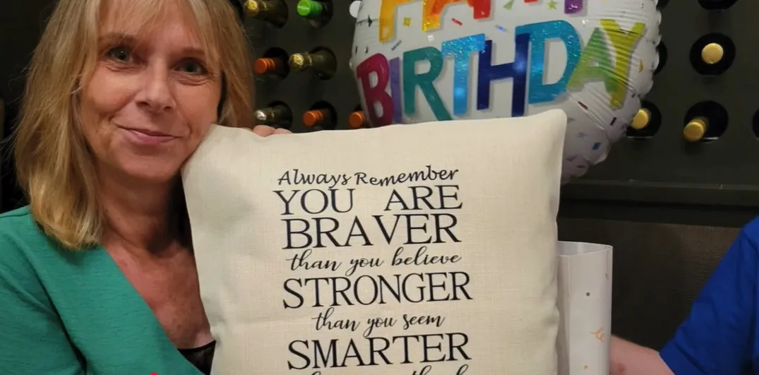 Annie De’Ath a diagnózis ellenére is pozitív próbál maradni.