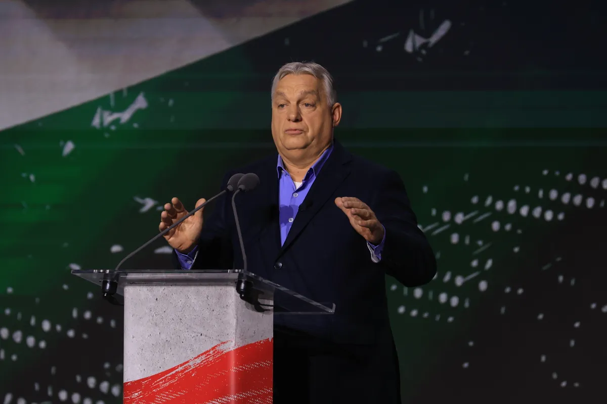 Háborúellenes Gyűlés Szegeden – Orbán Viktor  
 12.20 Szeged 