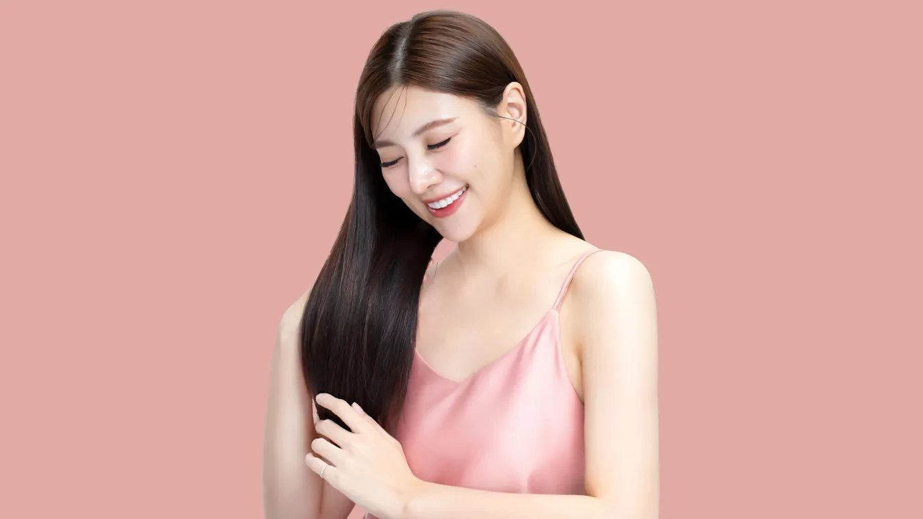 Kiderül a japán nők titka – Ezzel a hajmosási technikával adhatsz új életet a hajadnak 