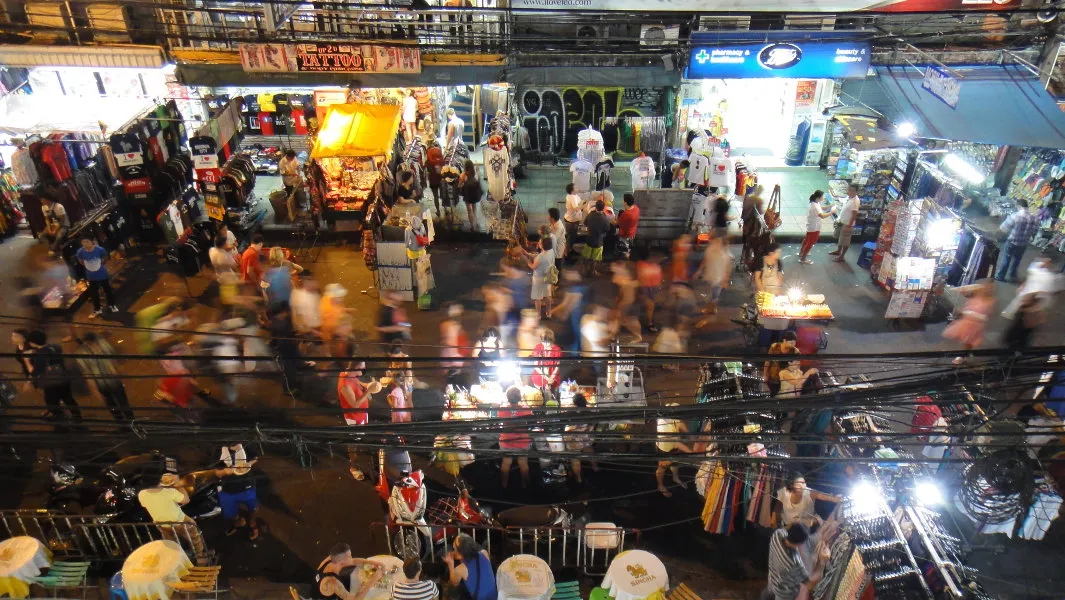 A bangkoki Khao san Road a világ egyik legidegestőbb helye.