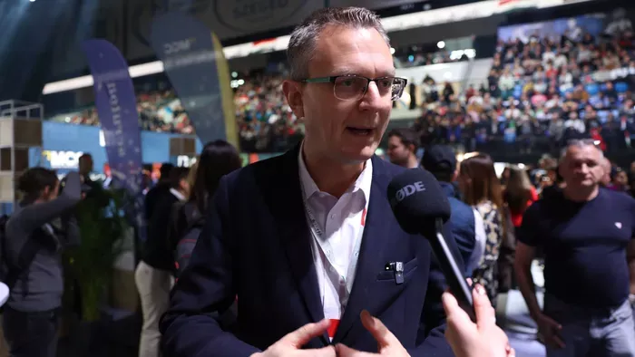 Rétvári Bence: nem csatlakozunk a háborús hitelfelvételhez!