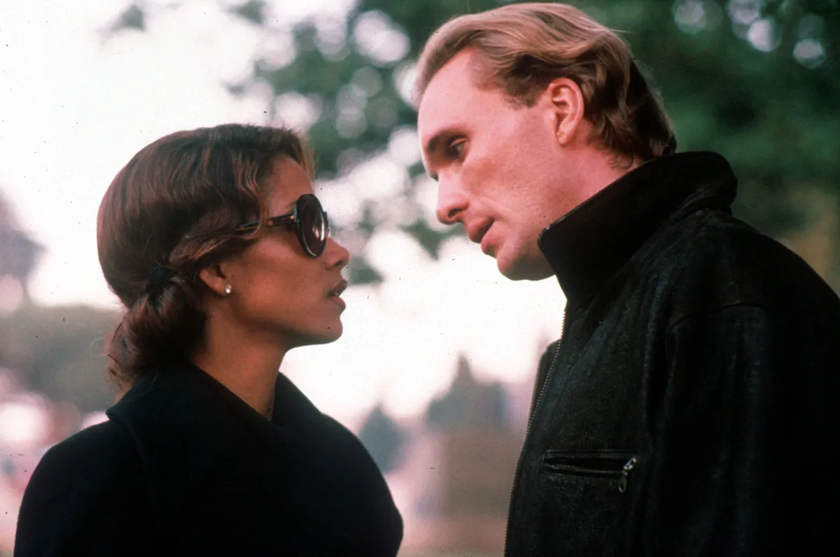 Peter Greene és Halle Berry A gazdagság ára című filmben
