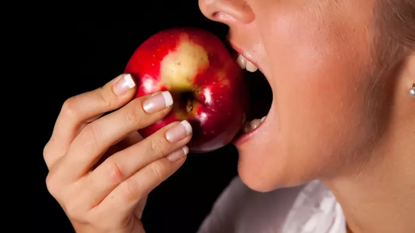 Így kerülhetnek egyetlen falattal férgek, peték, baktériumok és mérgek a szervezetedbe