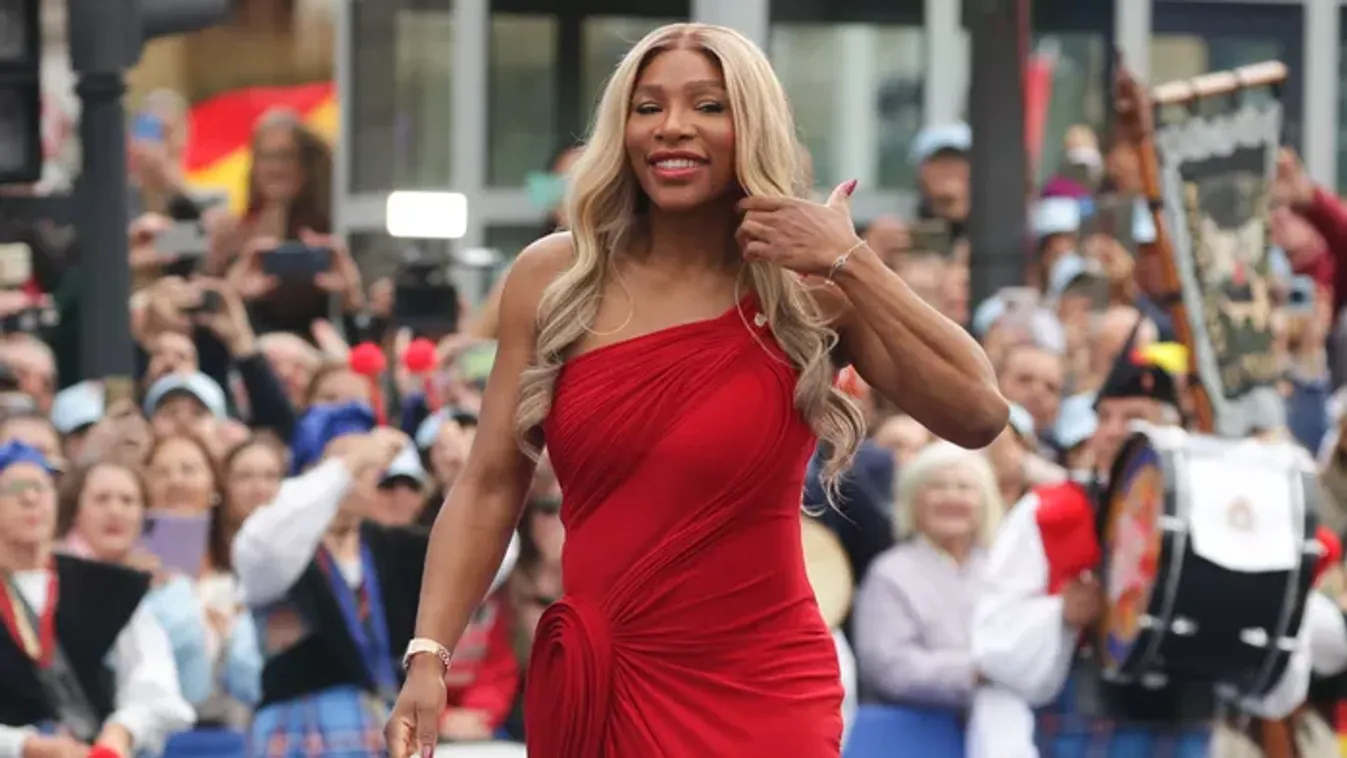 Fürdőruha és magassarkú, megmutatta csodálatos alakját Serena Williams