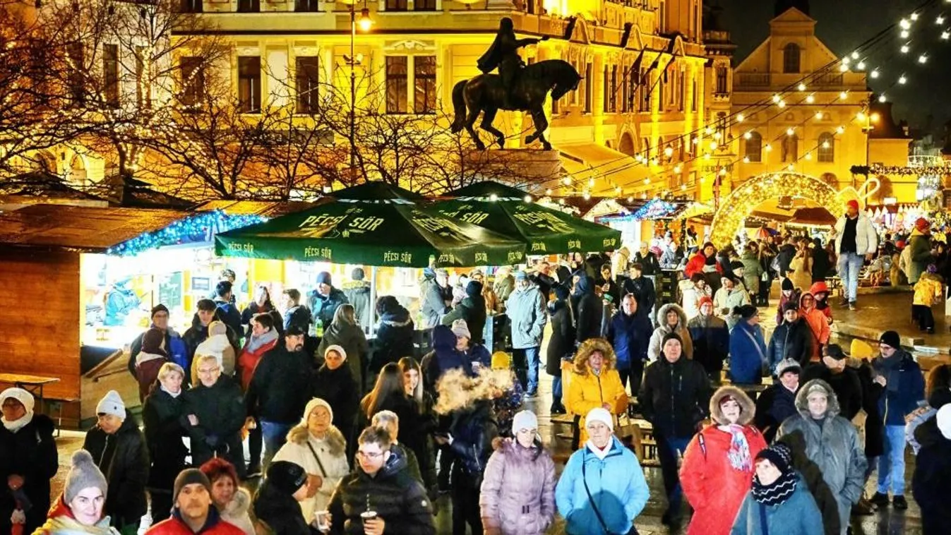 Idén is vár a pécsi adventi vásár
