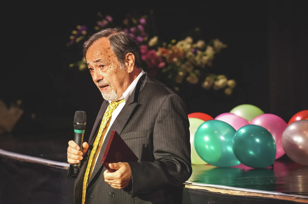 Kertész Péter átveszi az aranydiplomáját 2015-ben