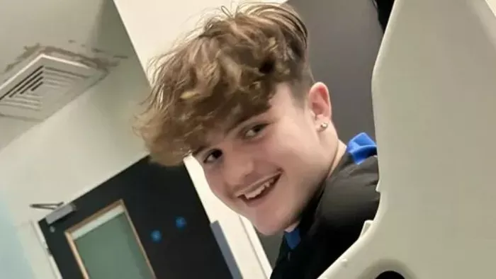 Az orvosok legyintettek a fejfájására – összeesett a fiú