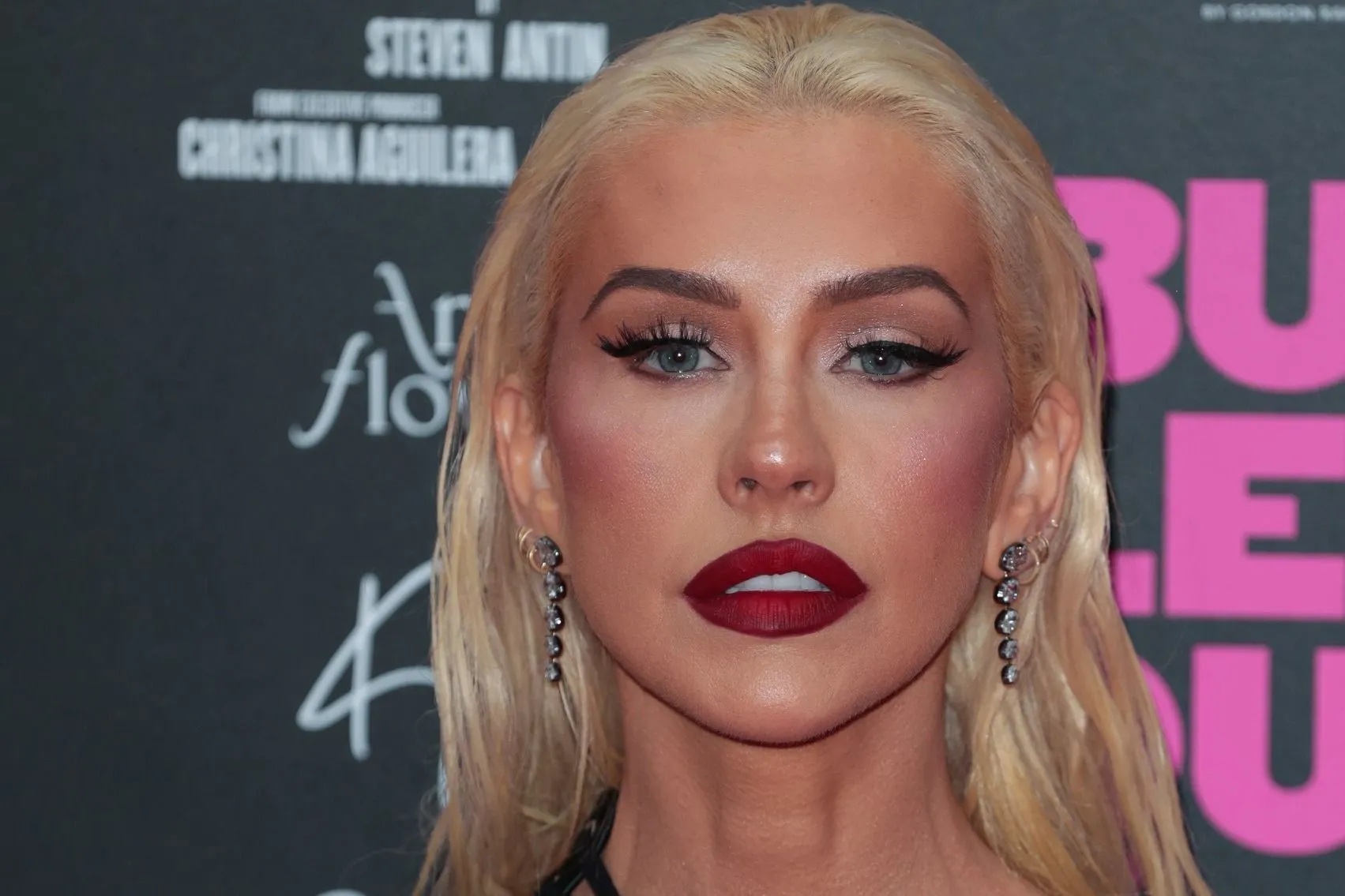 Christina Aguilera több, mint 20 kilót fogyott – Gyógyszert és plasztikát sejtenek az átalakulás mögött