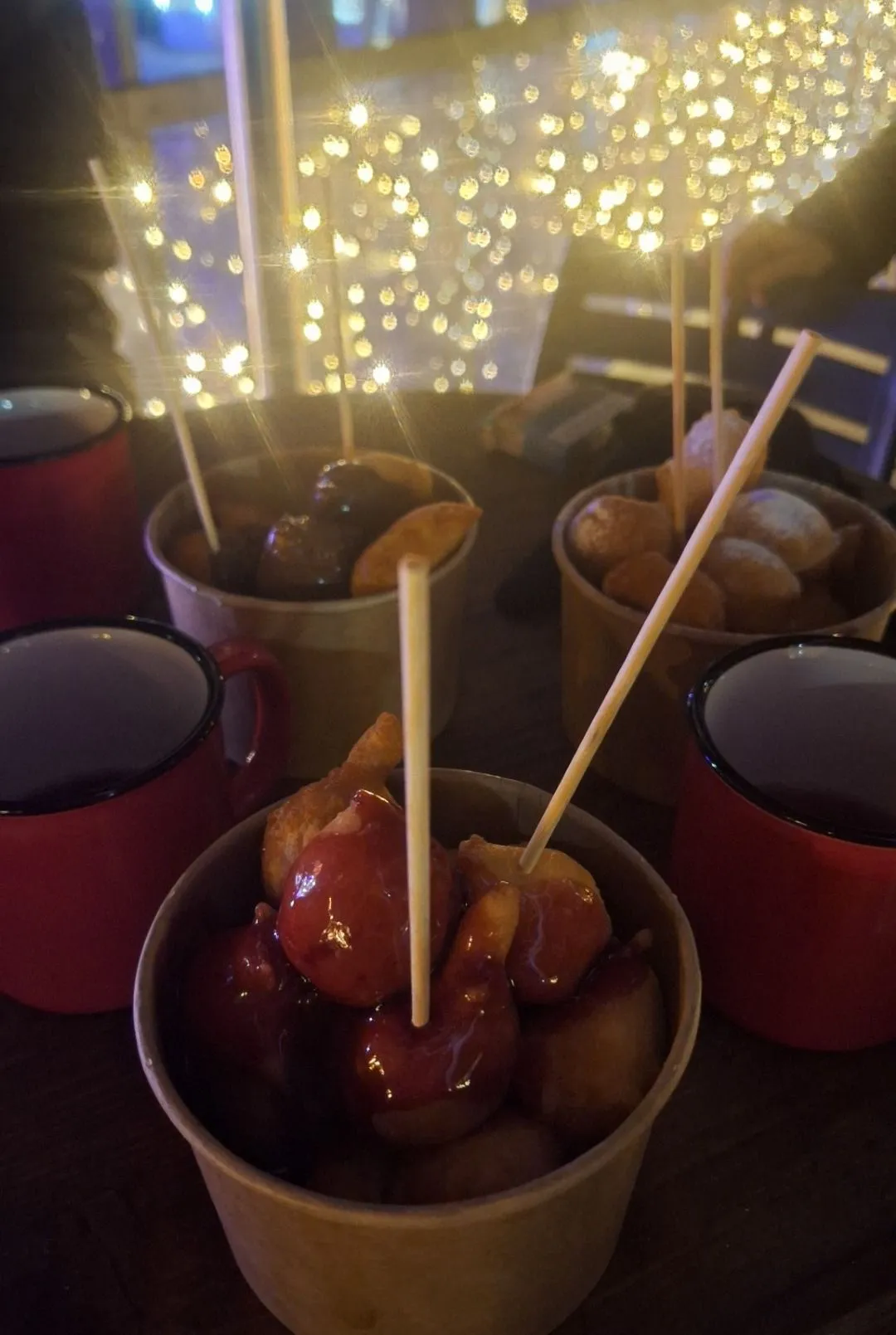 Horvátország kedvelt karácsonyi desszertje, a fritule, vagyis fánkgolyó.