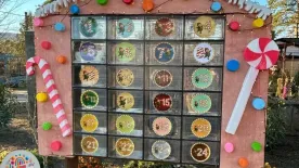 Ünnepi lázban Pócsmegyer: egy anyuka egyedülálló adventi kalendáriummal kedveskedik