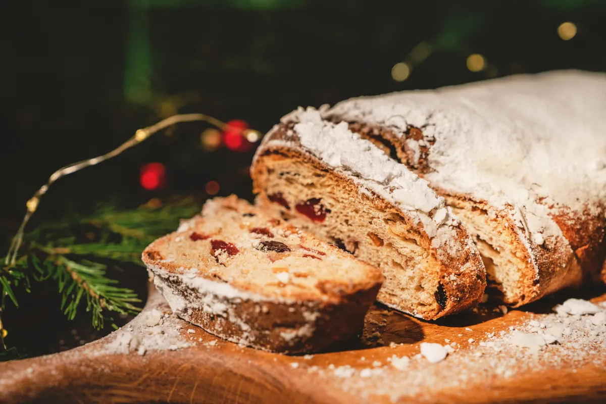 Ínycsiklandó gyümölcskenyér, ami a személyiségtesztben is felbukkan.