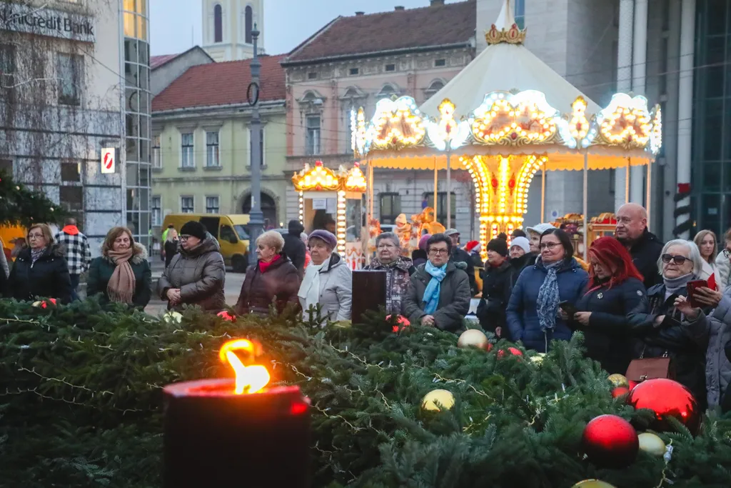 Második adventi gyertya6
Vidéki karácsonyi fények
Miskolc