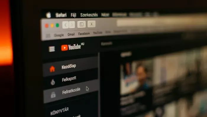 Bekeményít a YouTube: ennek nem sok magyar család fog örülni