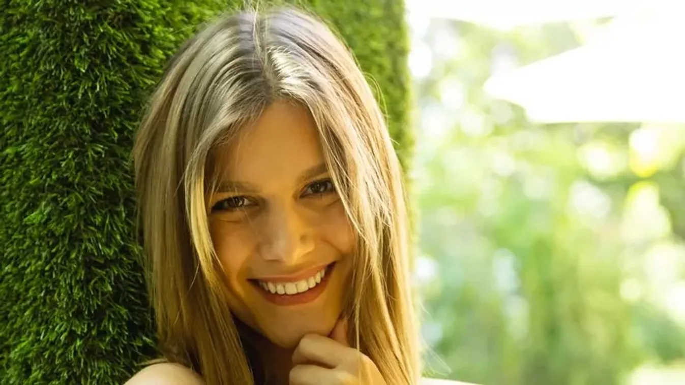 "Mindennél jobban szeretnénk, hogy boldog élete legyen" - egyéves lett Weisz Fanni kisfia