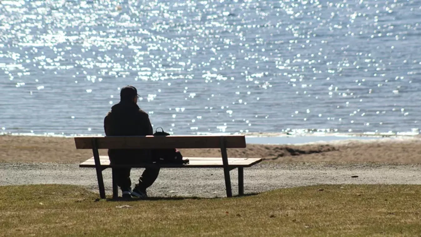 A 44 éves szűz férfi elárulta, ezért tartogatja magát