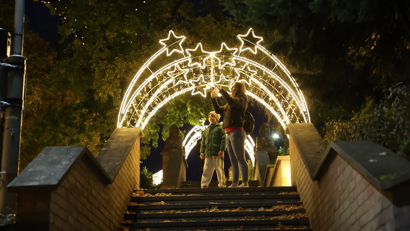 A legjobb program a téli szünetre: fénykiállítás hoz ragyogást a télbe 5 magyar városban