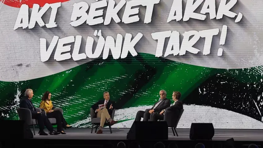 Szalai Zoltán is felszólalt a Háborúellenes Gyűlésen