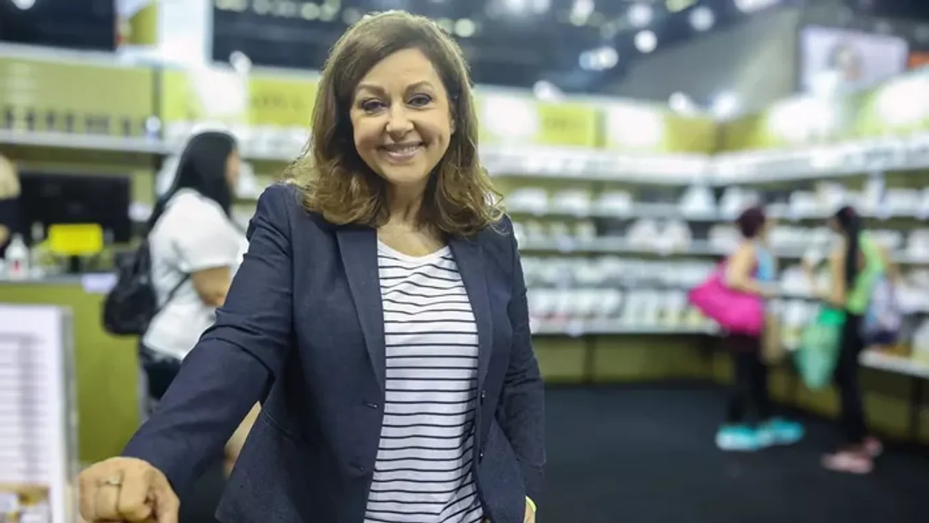 "Te, aki mindenki életébe boldogságot hozol" – repül az idő, Erdélyi Mónika lánya már 18 éves