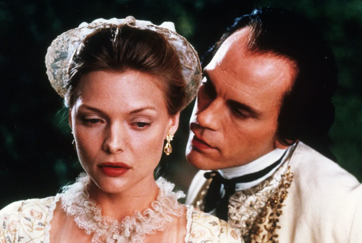 Michelle Pfeiffer és John Malkovich a Veszedelmes viszonyok egy jelenetében.