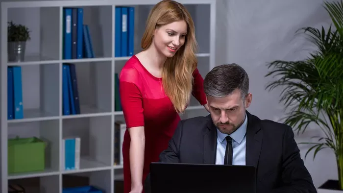 Ezért szeretsz bele a főnöködbe/tanárodba a szakértő szerint